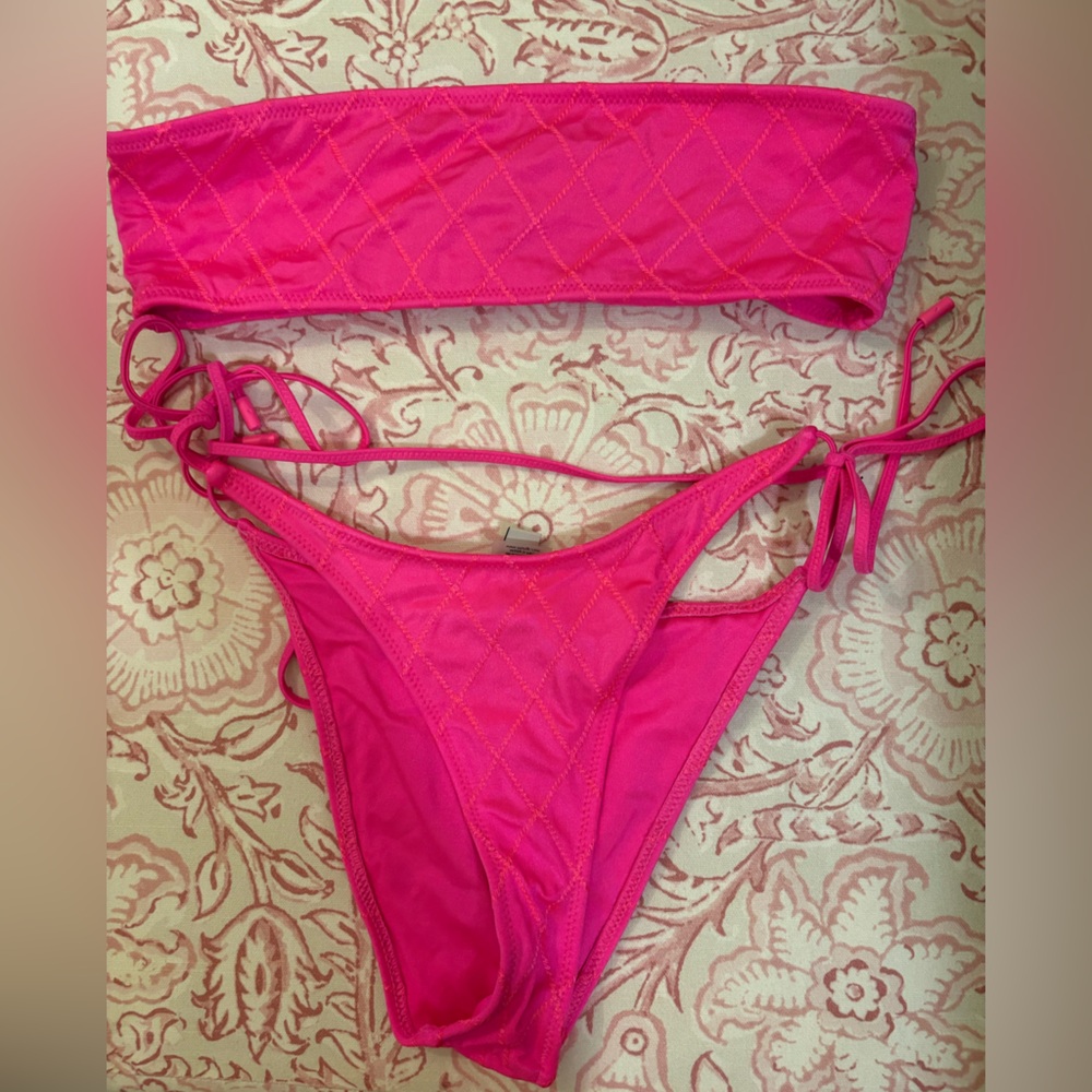 Strapless triangl suit!! Discontinued set